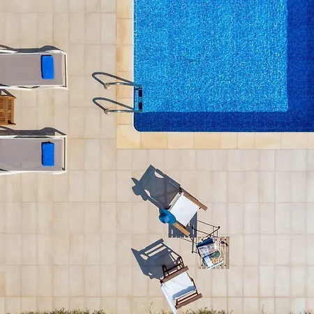 וילה Corinna לקניה