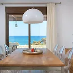 Corinna * Λαχανιά