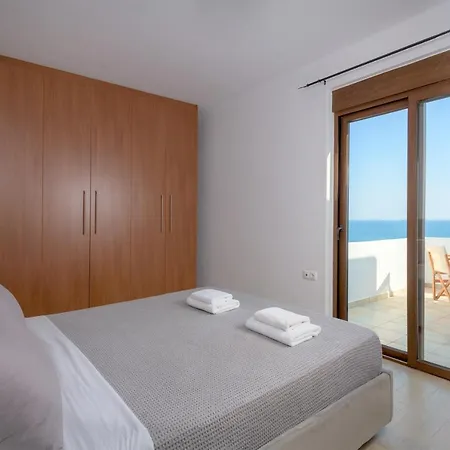 Corinna Villa Lachaniá