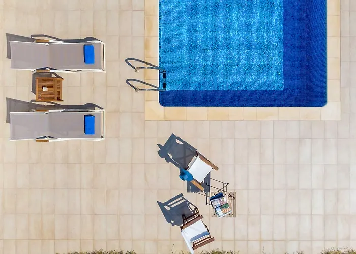 Villa Corinna Lakhania