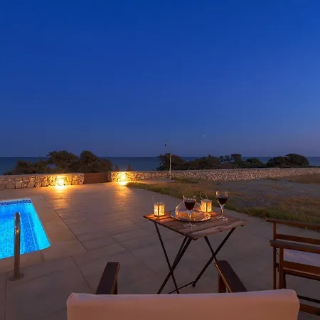 ヴィラ Corinna ラクハニア