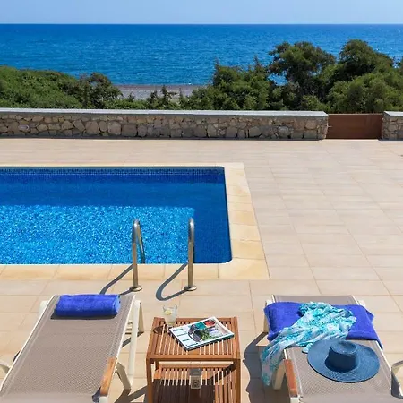 Corinna * ラクハニア